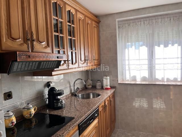 Foto e4b58efa-88d6-43ba-9e8a-132c7e4e8b63. Casa amb calefacció a Villaturiel
