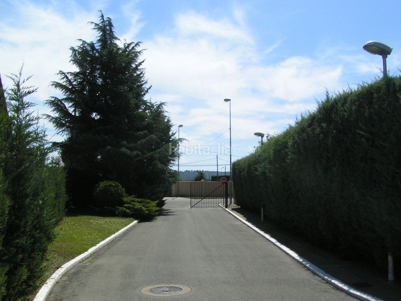 Foto 096be615-6c1d-4530-8bef-763fa2e133d2. Affitto edificio in Villaquilambre