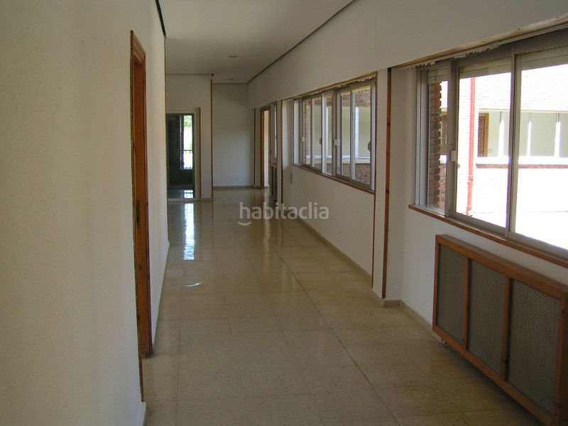Foto 6a43fec5-6d40-46c3-8bcf-e2a0564a410e. Affitto edificio in Villaquilambre