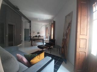 Rent Flat in El Carme. Luminoso apartamento de diseño situado en el centro histórico, j
