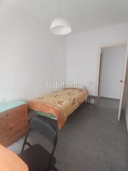 Foto 3d14cdaa-4b1c-4e68-884c-eae7e0145418. Alquiler piso  de cuatro habitaciones en zona Jaume Roig en Valencia