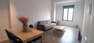 Alquiler Apartamento  Gran vía de ramón y cajal. Luminoso apartamento reformado junto a la plaza de españa