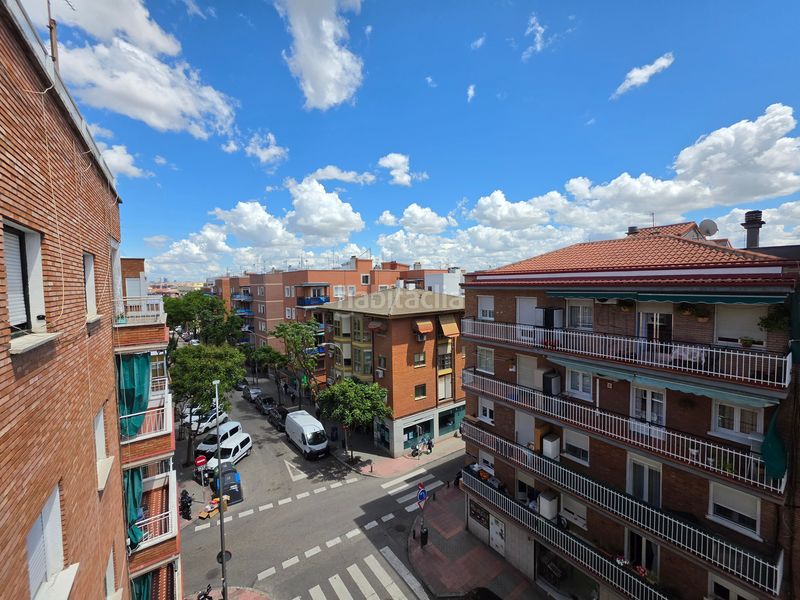 Foto e4472de8-544d-4c72-9d59-7ebfd3b7fca1. Piso en Vista Alegre Madrid