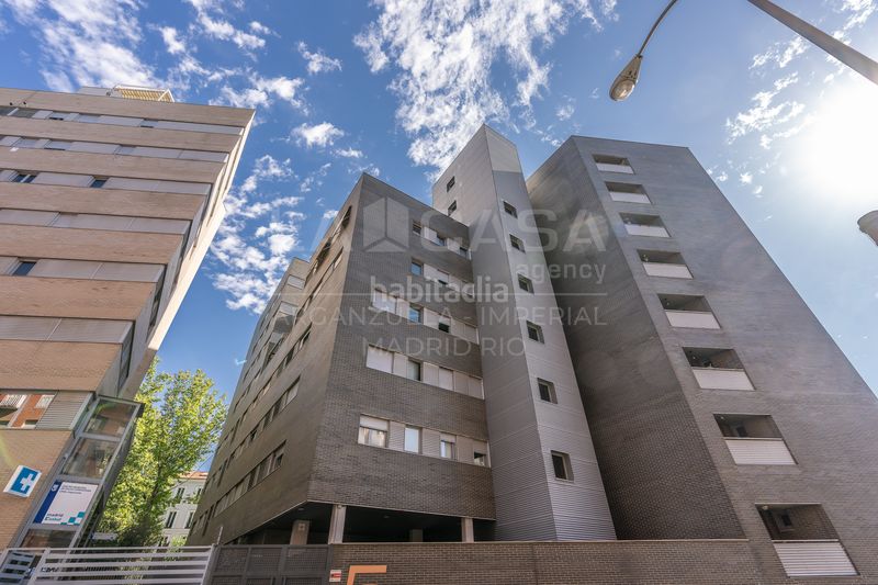 Foto e5857a18-b817-48e8-9742-e69c435353ff. Pis amb calefacció aparcament a Acacias Madrid