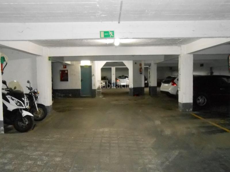 Foto 6910d057-9902-4678-b23b-b284ed7271f2. Parking coche en fernández del campo kalea 25 en Alhóndiga Bilbao