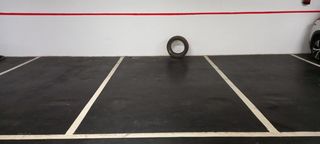 Aparcament cotxe a Salazar jeneralaren kalea 4