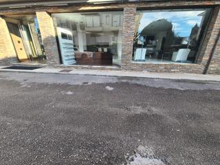Lloguer Local Comercial a Avenida benedicto ruiz 734. Espacio de moda en alquiler