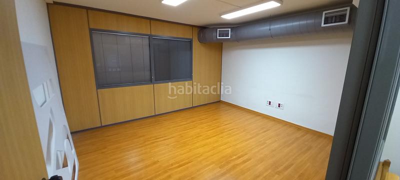 Foto 009e055a-32a1-493f-8eca-e4af59bb90f0. Rent business premise in ibarrekolanda kalea 13 in Bilbao