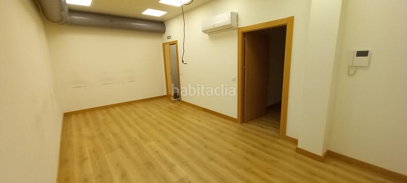 Foto 67e42b77-98fb-4f93-94c1-8acd7b5acc46. Rent business premise in ibarrekolanda kalea 13 in Bilbao
