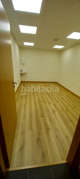 Foto ecdc4f04-4124-4284-b421-03ca59fa19f8. Location local commercial dans ibarrekolanda kalea 13 dans Bilbao