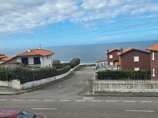 Chalet in Avenida del faro 2388. Chalet faro individual
