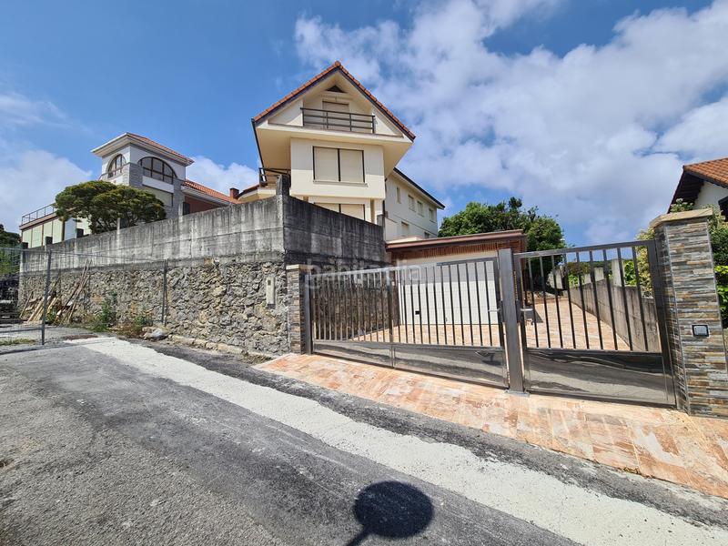 Foto 5c3e7944-644f-4972-903e-1a8eb66a2469. Chalet mit heizung parking pool in Ajo Bareyo