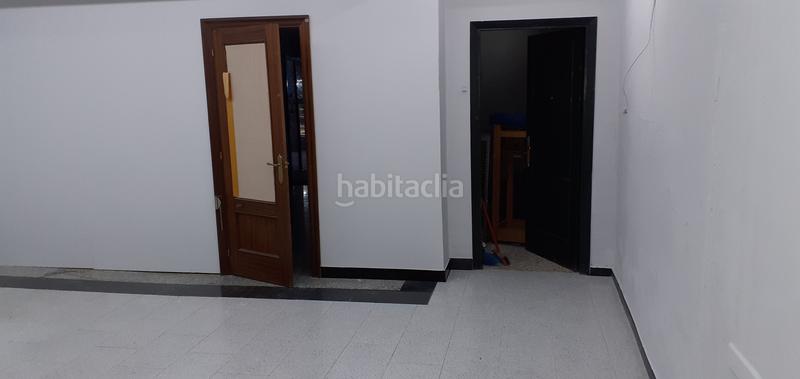 Foto d6b7c607-9fcf-4b46-8cea-ddb87d82fe96. Alquiler local comercial en calle belosticalle 6 en Bilbao