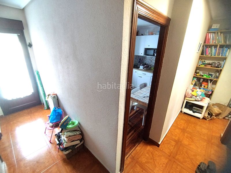 Foto 74fe8630-87a9-4730-b897-277324cb3160. Casa adossada amb xemeneia calefacció aparcament a Castro - Urdiales