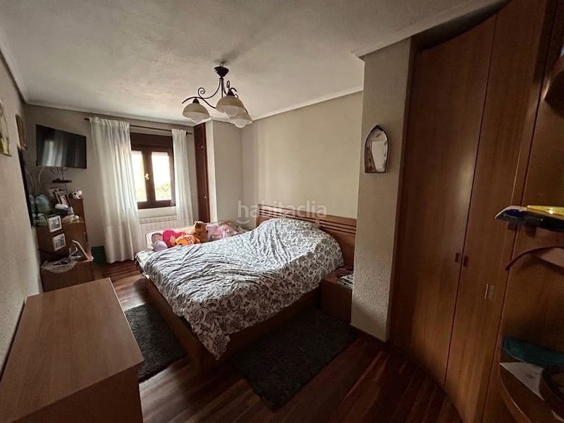 Foto d65d42a3-5542-4079-820b-954b966824e8. Casa a schiera con camino riscaldamento parcheggio in Castro - Urdiales