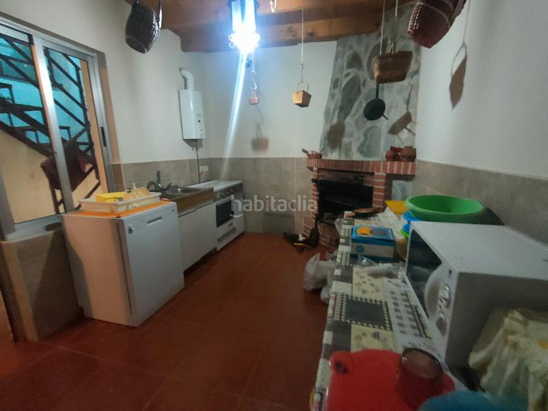 Foto fdc8f78f-df68-4c62-9e30-5a6e9b2ea05c. Edifici a San Cristóbal de Entreviñas