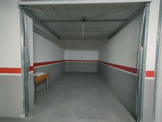 Lloguer Aparcament cotxe a Avenida el ferial 18. Cochera cerrada