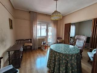 Pis  Calle la rúa. Vivienda en el centro de benavente