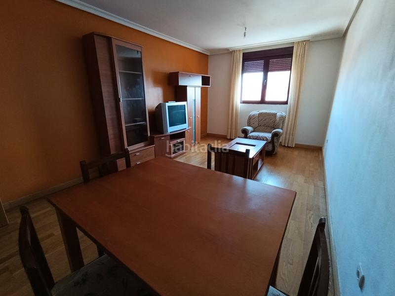 Foto c502d7c0-af7b-4a30-95d7-0f76a26ea8cb. Apartament amb calefacció a Benavente