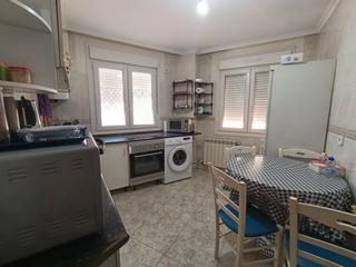Pis  Calle claudio rodríguez. Vivienda en venta en el centro de benavente