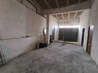 Local Comercial a Benavente. Local en venta cerca del centro medico de especialidades.