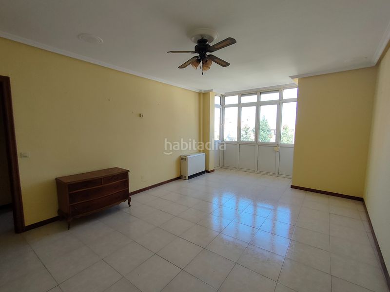 Foto e637d358-94ec-42a8-9e42-e2fc0bf1ebb2. Pis amb calefacció a Benavente