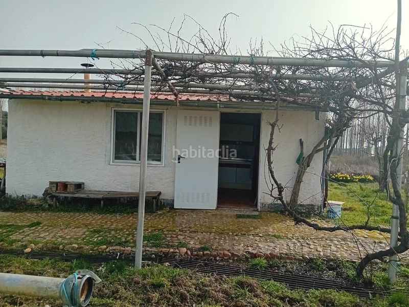 Foto 15541d7e-26a5-4ae4-9ce4-4a9fd71832f2. Finca rústica a Villaveza de Valverde