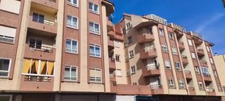 Pis  Cuesta del hospital. Vivienda muy amplia y soleada