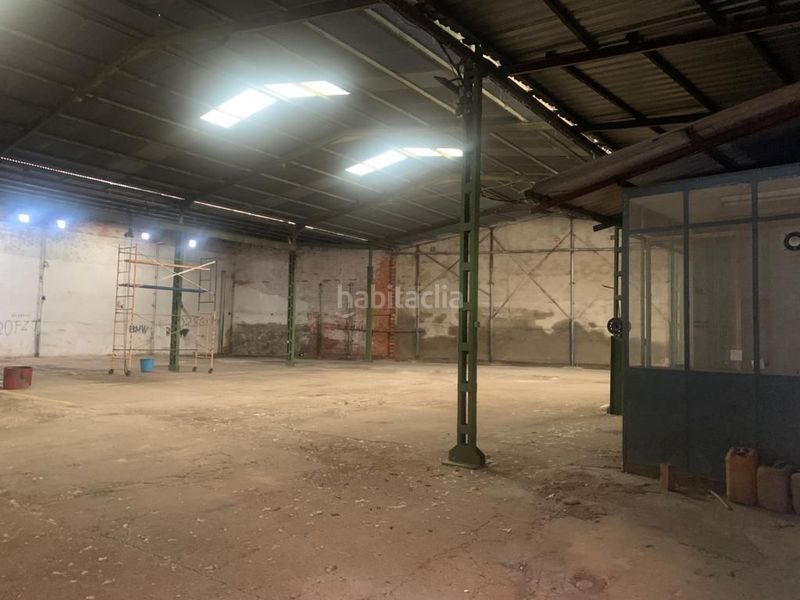 Foto c908d3ce-e453-4d3b-84cf-ee3334392086. Nau industrial a Benavente