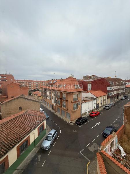 Foto a76f0fce-28ce-4d45-ba78-3d9a9942de9c. Pis amb calefacció a Benavente