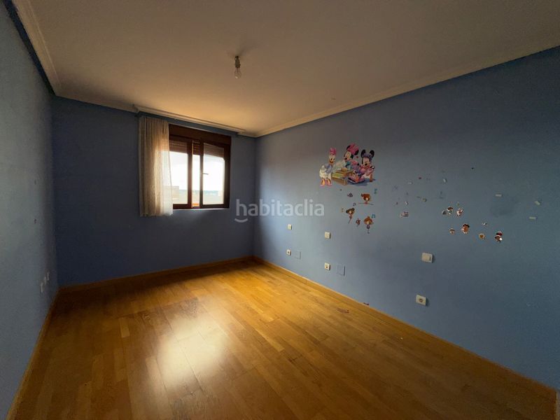 Foto c0f5c9f2-3fbf-401e-b11c-a7cc0ccbde87. Pis amb calefacció aparcament a Benavente
