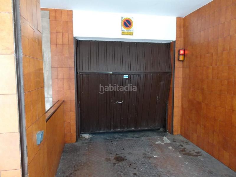 Foto 4b246978-e9bc-43c8-8bce-b0544ef2707b. Parking coche en plaza segovia 2 en Medina del Campo