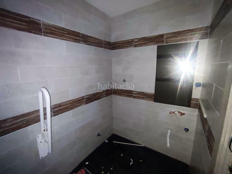 Foto f635714b-9e33-4a23-ad72-ae5893ba05c0. Local comercial a Medina del Campo