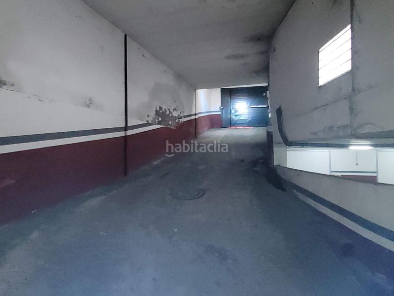 Foto 04fc9425-37e3-4752-afc0-9e997991f1fa. Aparcament cotxe a calle carrera 43 a Medina del Campo