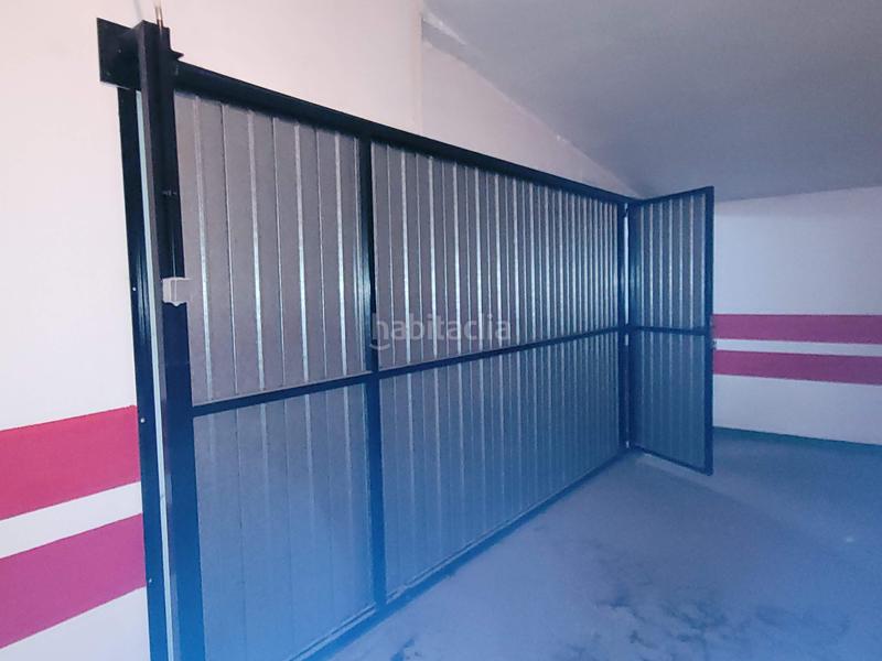 Foto 6da88327-b952-44e7-9dff-3499b1a9f890. Aparcament cotxe a calle carrera 43 a Medina del Campo