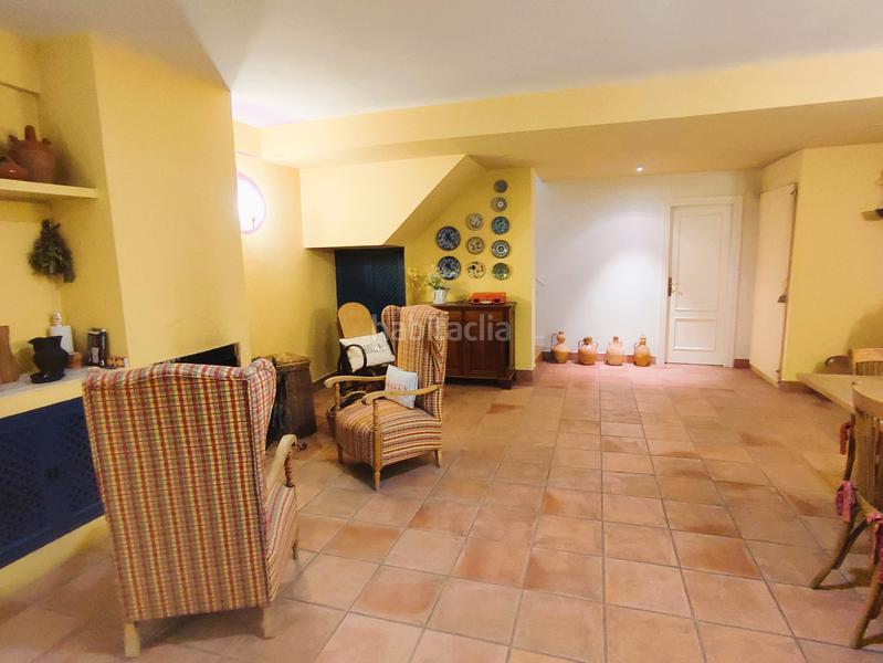 Foto be97fe87-755d-4c62-9e61-d3af250caf9e. Chalet con camino riscaldamento parcheggio piscina in Valladolid