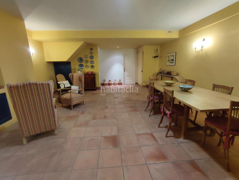 Foto d45fbbfa-f78e-4c5d-a671-22a402beb889. Chalet con camino riscaldamento parcheggio piscina in Valladolid