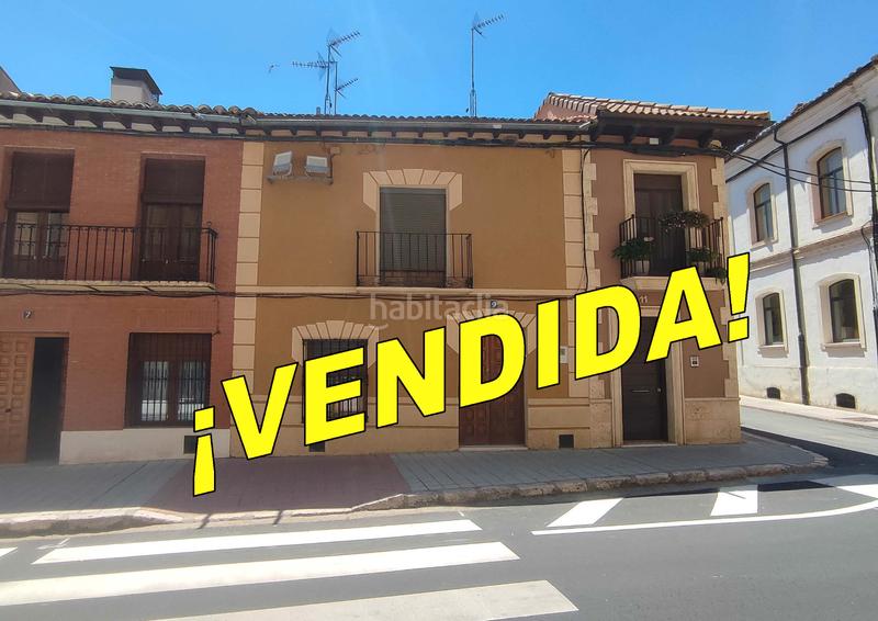Foto 76ca3bcf-ca5a-4add-8824-c7d5e047cc20. Casa  de 2 plantas en el centro en Nava del Rey