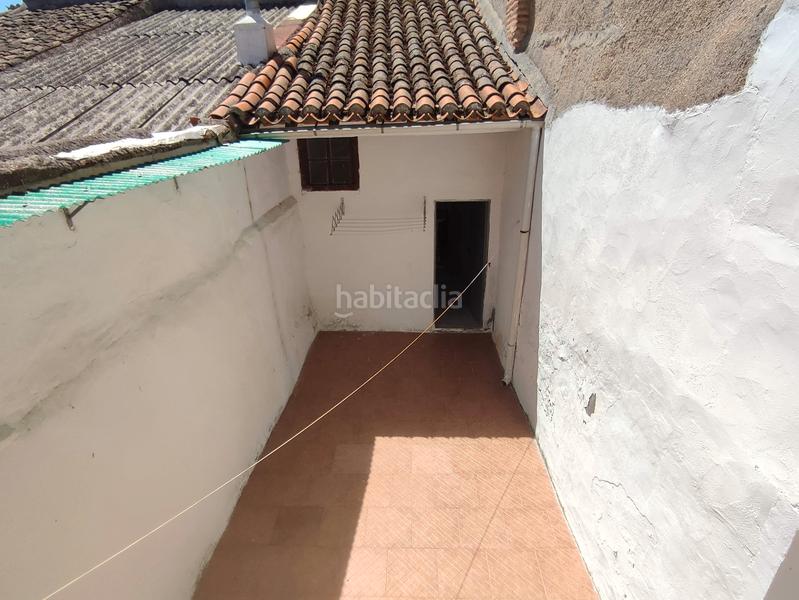 Foto f2d2b9a9-5549-4cdd-b5fa-1c6c82967a39. Casa  de 2 plantas en el centro en Nava del Rey
