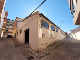 Local Comercial a Callejón escuderos 1. Nave de 265 m2 en callejón escuderos