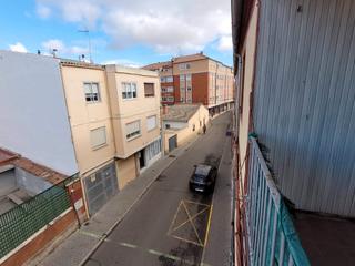 Pis  Calle doña leonor 7. Piso muy céntrico para reformar