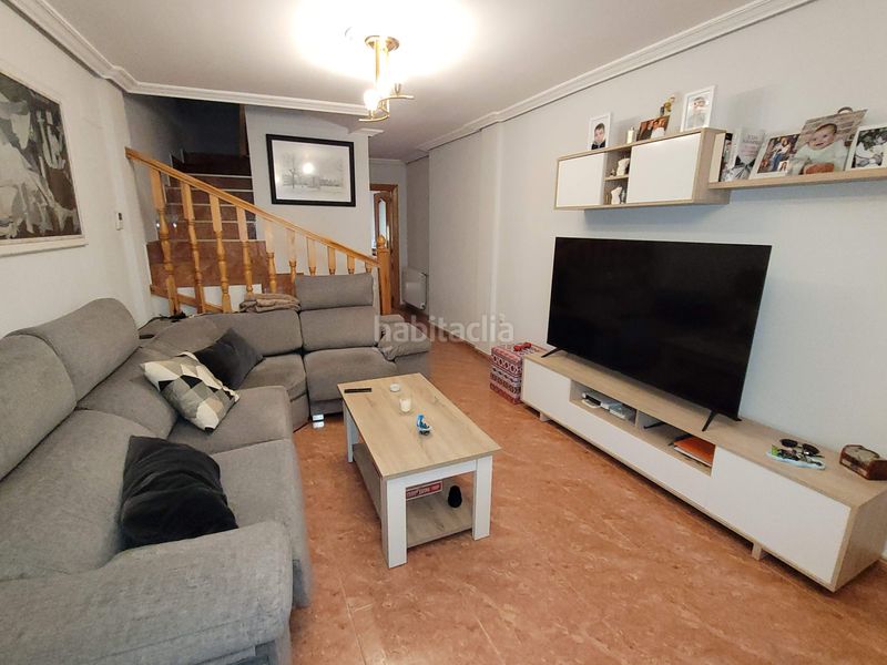 Foto d7be2484-f32f-4a31-aa2f-414720d64ffd. Casa amb calefacció a Medina del Campo