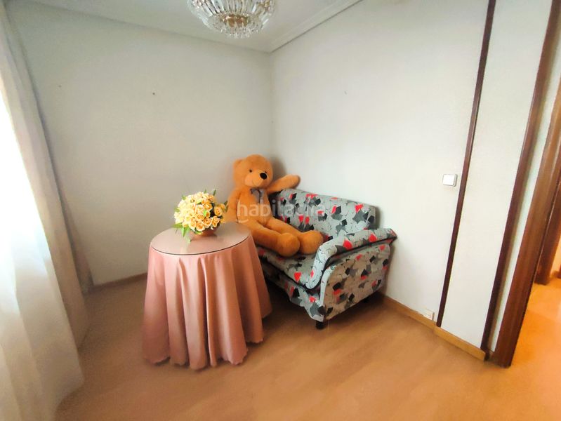 Foto 44a1b7bf-afb8-488d-b34a-19226bc2a2ac. Pis amb calefacció aparcament a Medina del Campo