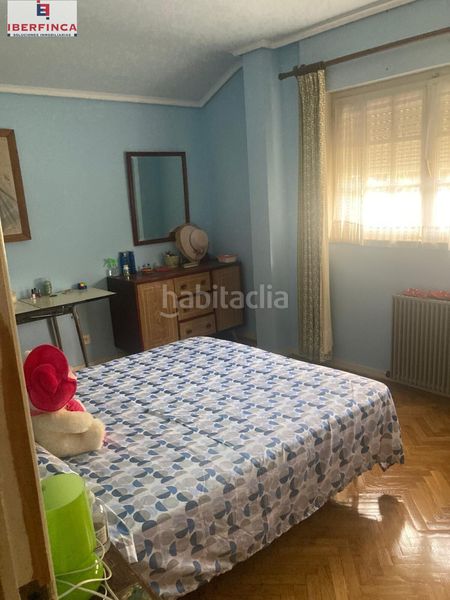 Foto b5e4fb2b-a566-4e8e-994b-8894ae1fe369. Xalet amb calefacció aparcament piscina a Tordesillas