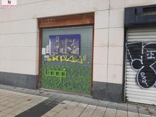Local commercial en Parque Alameda - Paula Lpez. Local comercial frente vallsur