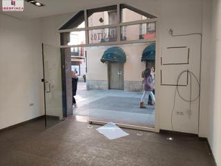 Lloguer Local Comercial en Centro. Local en alquiler calle ziga