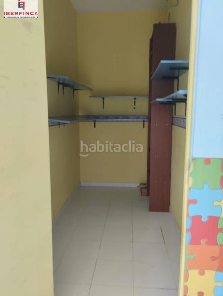 Foto 3b2bd7f7-43e4-44df-b5d2-850d158f29e5. Alquiler local comercial se alquila local en cl armuña en Valladolid