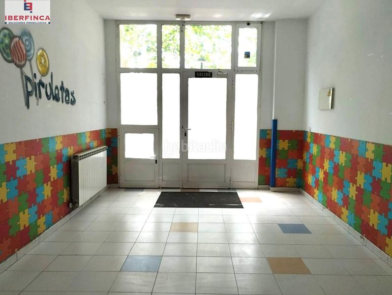 Foto 1b9a46e3-560d-4e4b-9678-438723a34d02. Location local commercial dans Parque Alameda - Paula López Valladolid