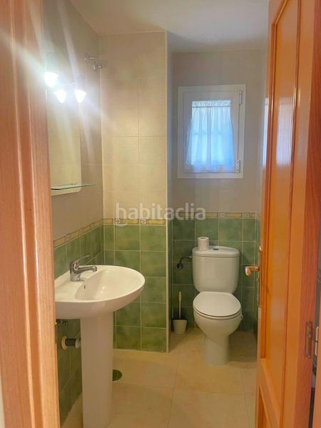 Foto 005961f3-b24c-4730-b758-673949f73cbd. Casa aparellada amb calefacció aparcament a Renedo de Esgueva