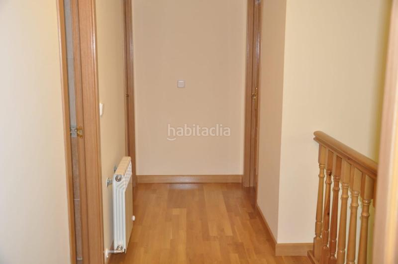 Foto d1c06c74-d5c0-471a-8ad2-79bfc37dad1a. Chalet avec chauffage parking dans Renedo de Esgueva